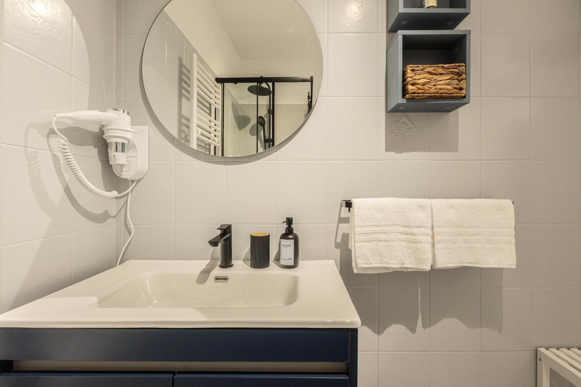 Piazza Unita D'Italia - Jr Suite Con Ac - Wi Fi - Park Convenzionato 的里雅斯特 外观 照片