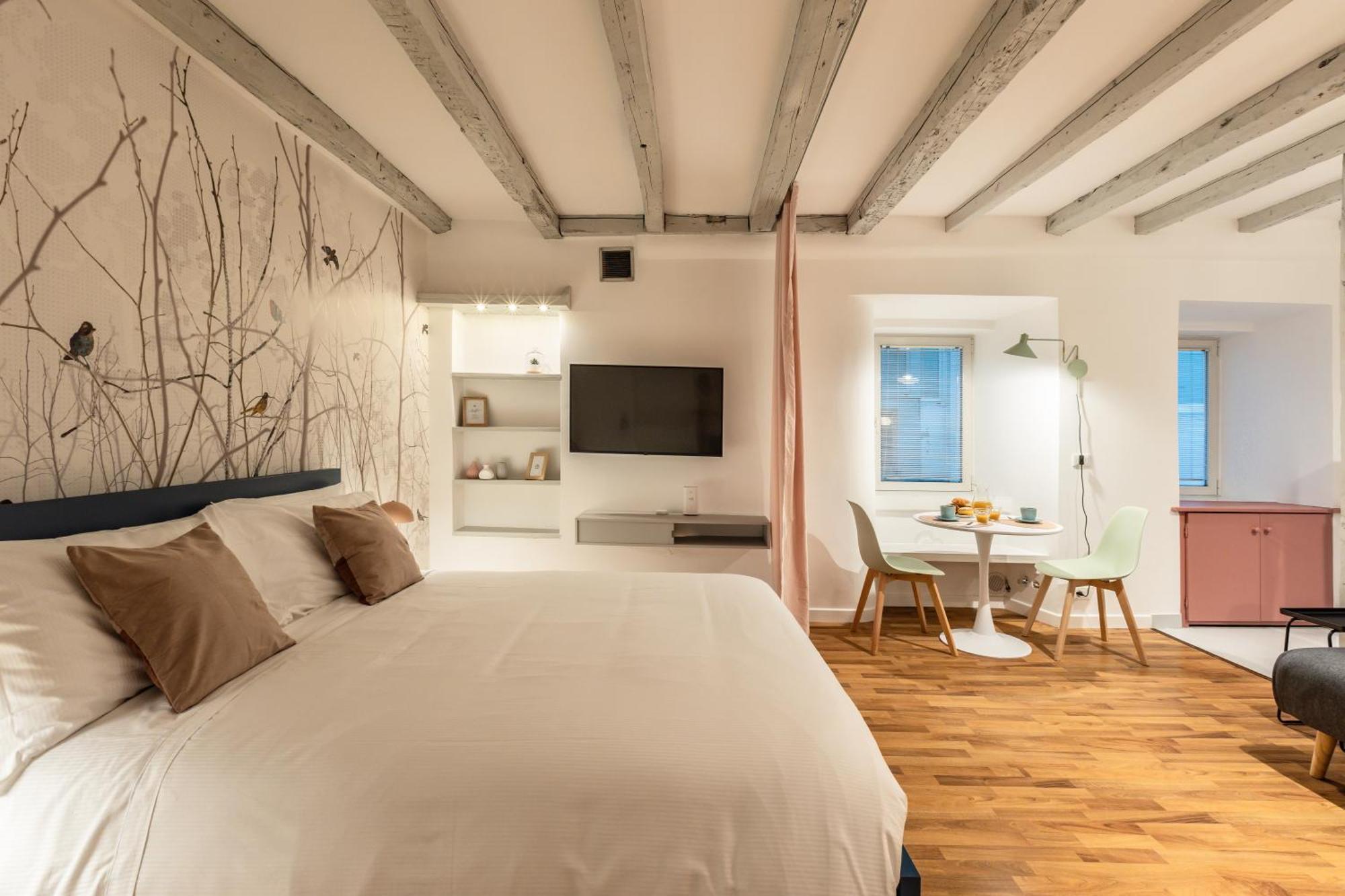 Piazza Unita D'Italia - Jr Suite Con Ac - Wi Fi - Park Convenzionato 的里雅斯特 外观 照片